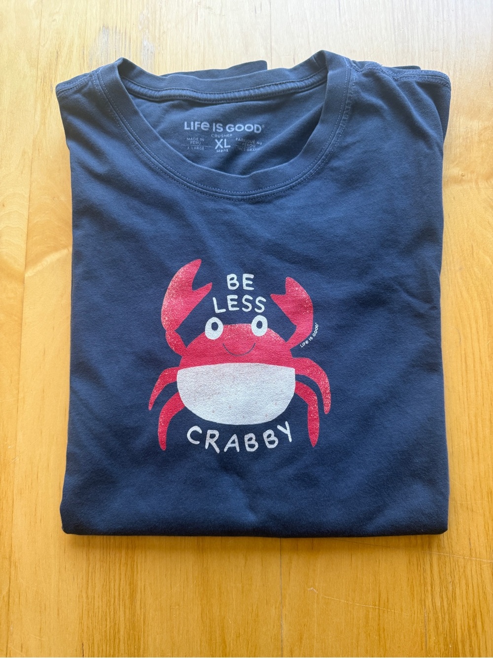 Life is Good Men’s XL Be Less Crabby Crab Graphic Tee Navy Blue